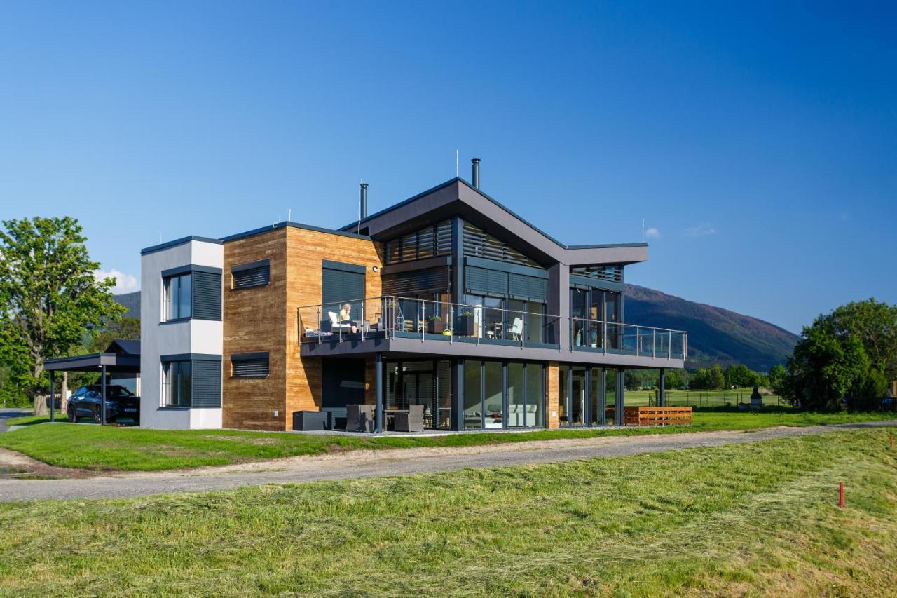 Apartman Na Golfu Celadna Exterior photo